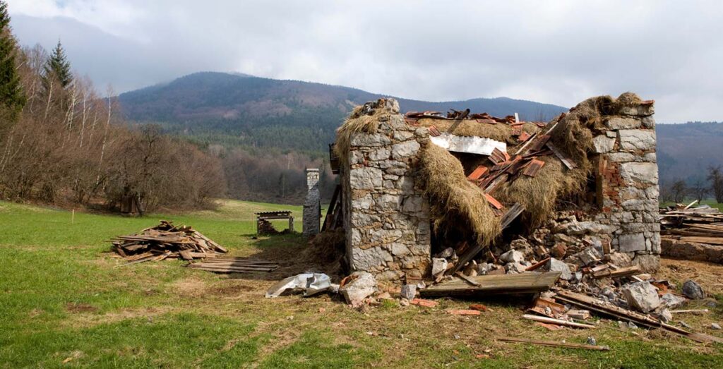 ¿Se puede rehabilitar una casa declarada en ruinas?