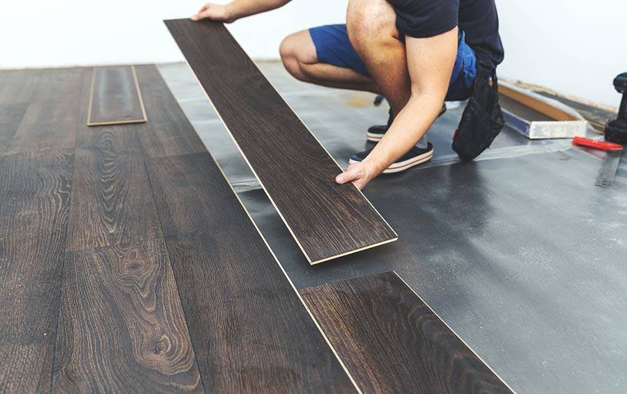 Suelo de laminado de madera para cocina